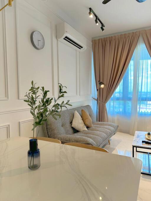 Netflix Two Bedroom Troika Kota Bharu Homestay 118 المظهر الخارجي الصورة