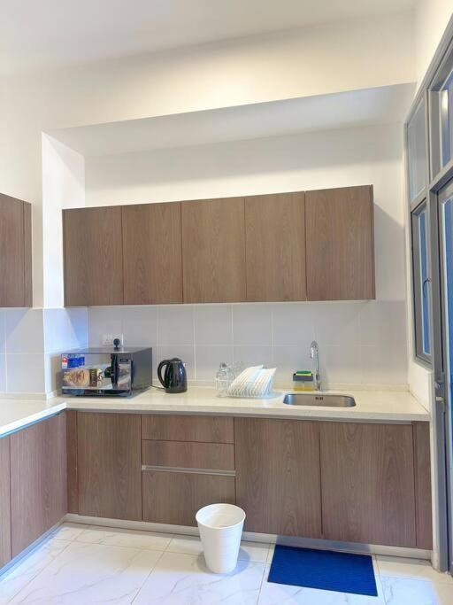 Netflix Two Bedroom Troika Kota Bharu Homestay 118 المظهر الخارجي الصورة