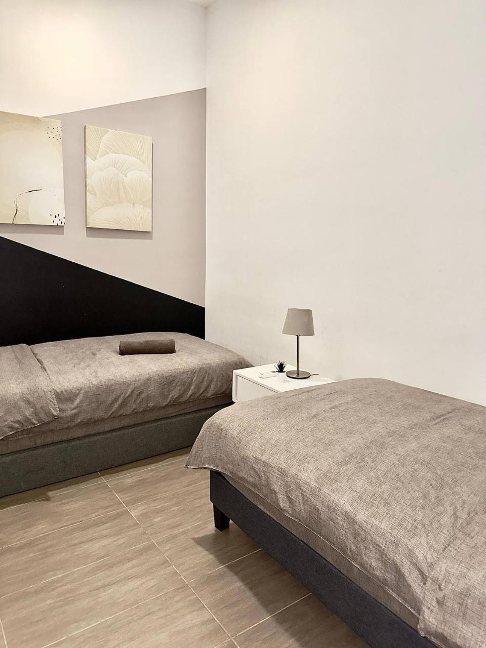 Netflix Two Bedroom Troika Kota Bharu Homestay 118 المظهر الخارجي الصورة